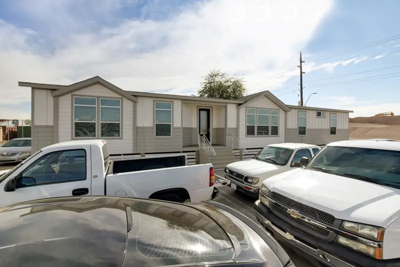 American freedom 3276r elevation and exterior home features