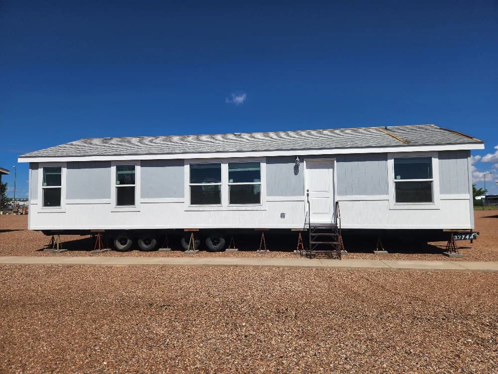 Dn-2448a hero, elevation, and exterior home features