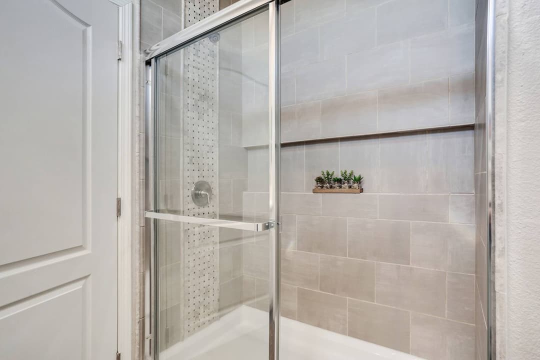 American freedom 2848pc bathroom home features