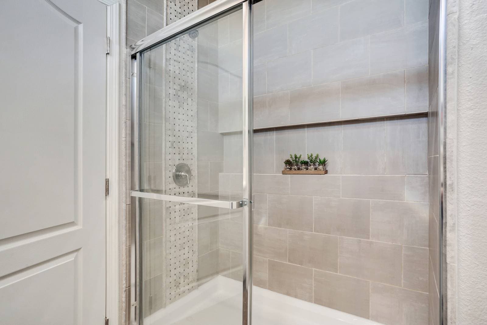 American freedom 2848pc bathroom home features