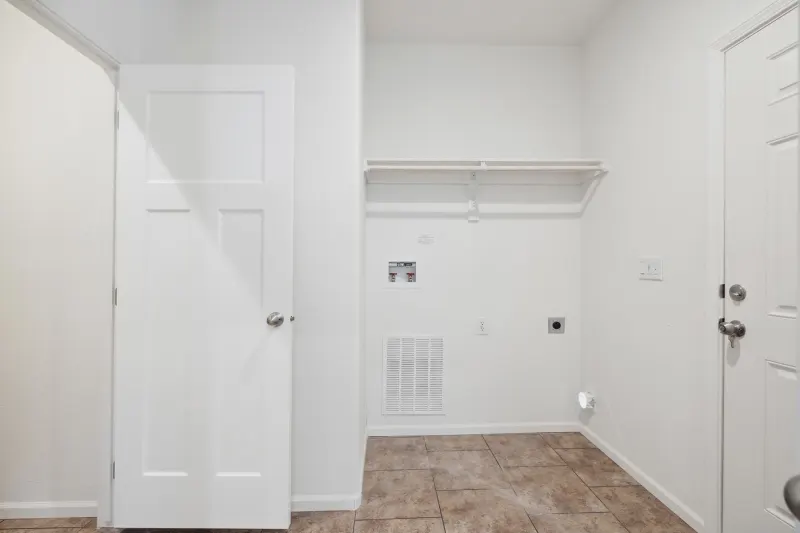 Cs2852ha2a interior home features