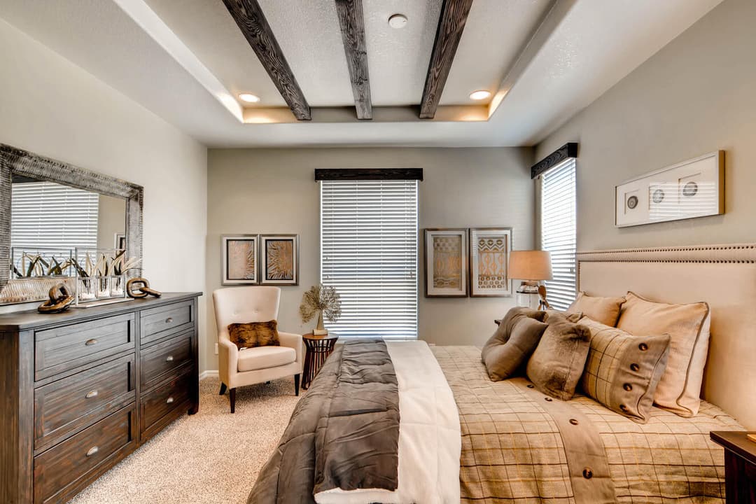 Catalina 2860c bathroom home features