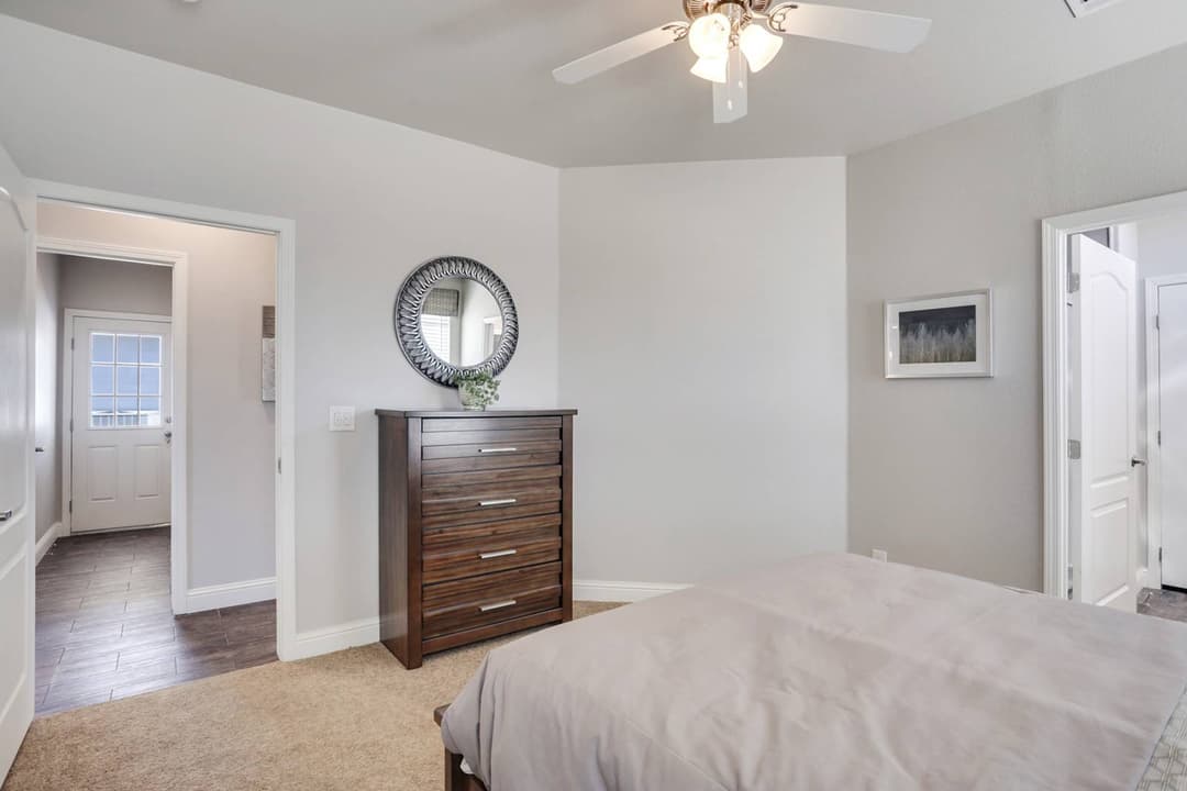 American freedom 2848pc bedroom home features