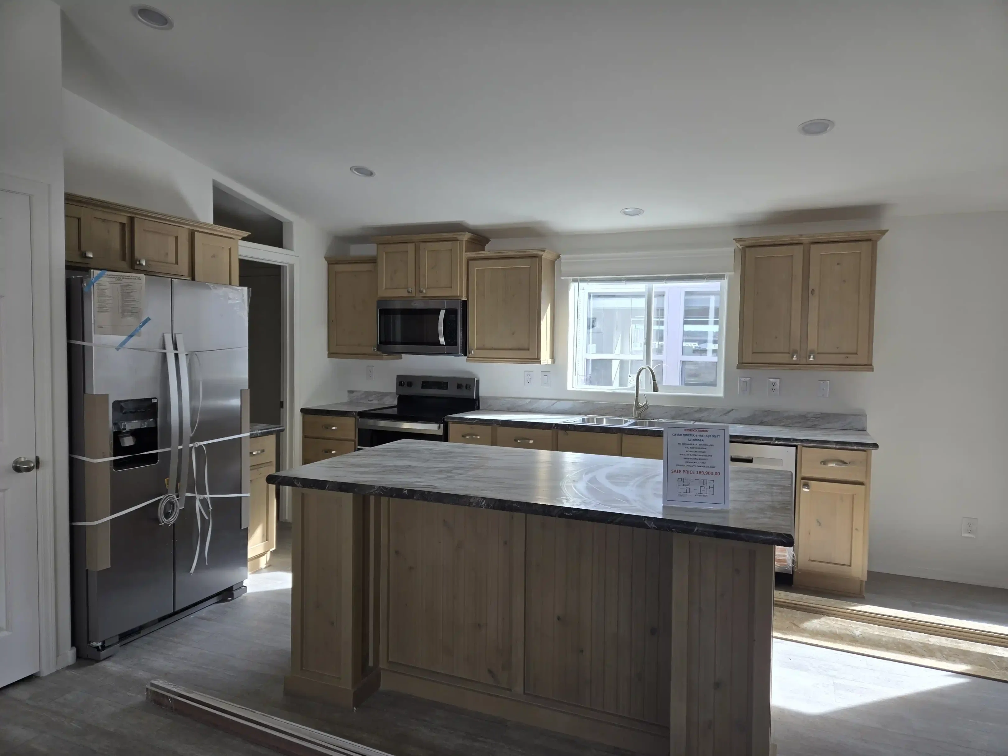 Limited 28564a kitchen home features