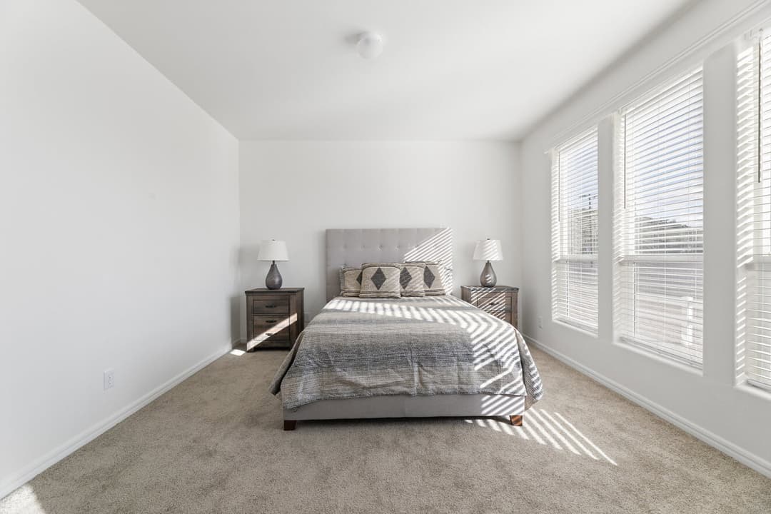 Pacifica  interior and bedroom home features