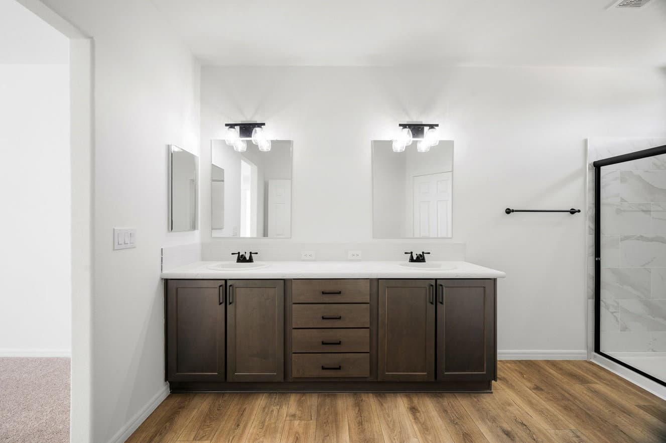 Limited series 28523a bathroom home features