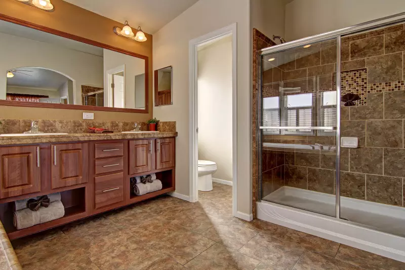 American freedom 2856e  bathroom home features