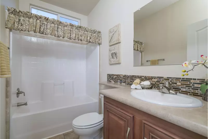 American freedom 2861x bathroom home features
