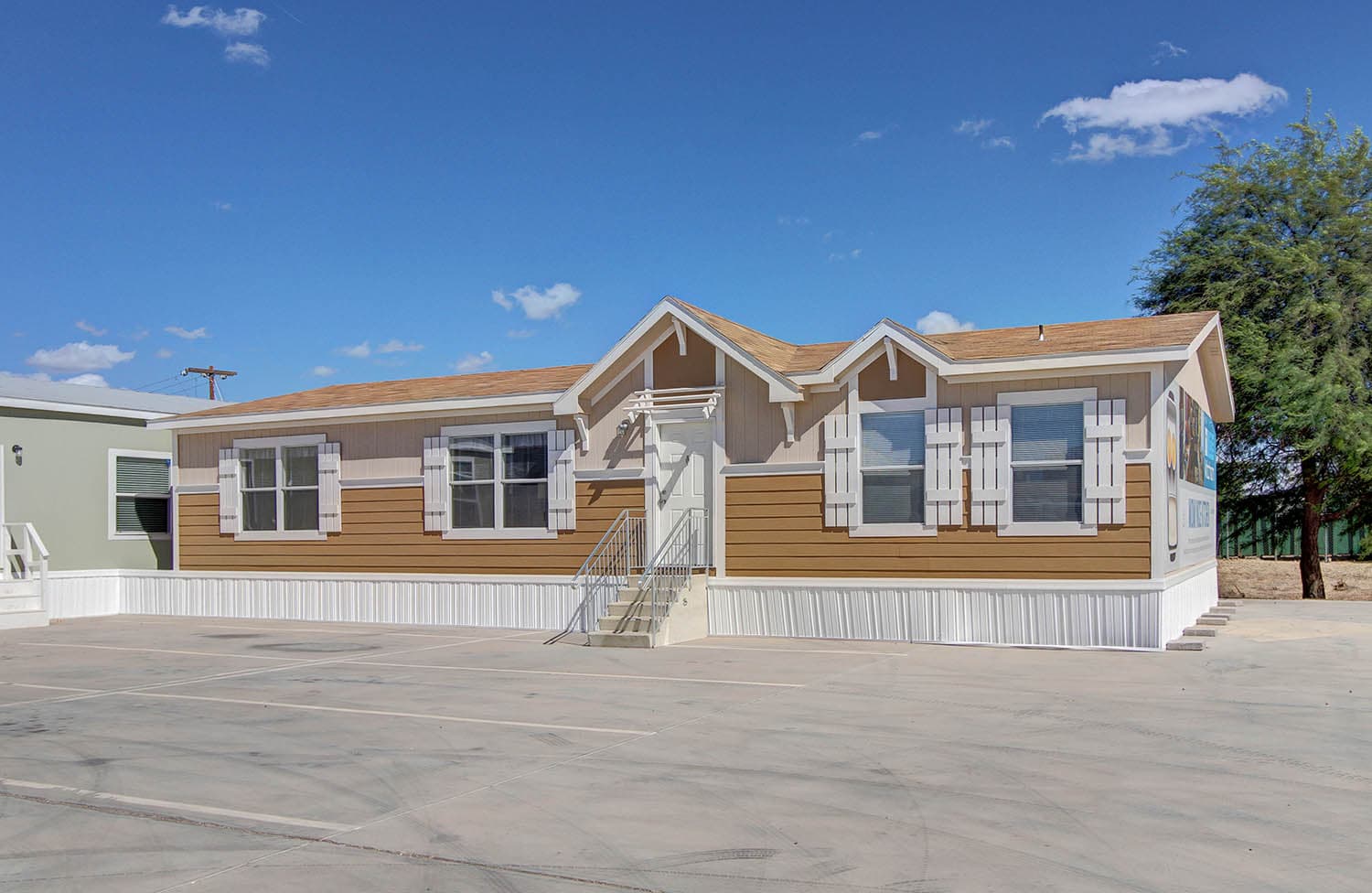 American freedom 2856e  elevation, hero, and exterior home features