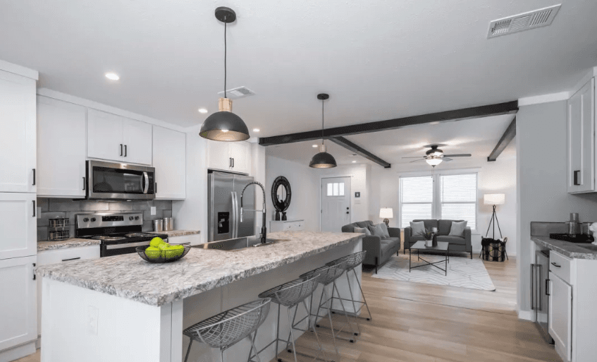 Kritzer interior home features